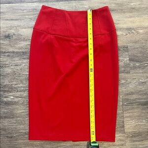 Body by Victoria’s Secret, Elegant Red Pencil Skirt size 4